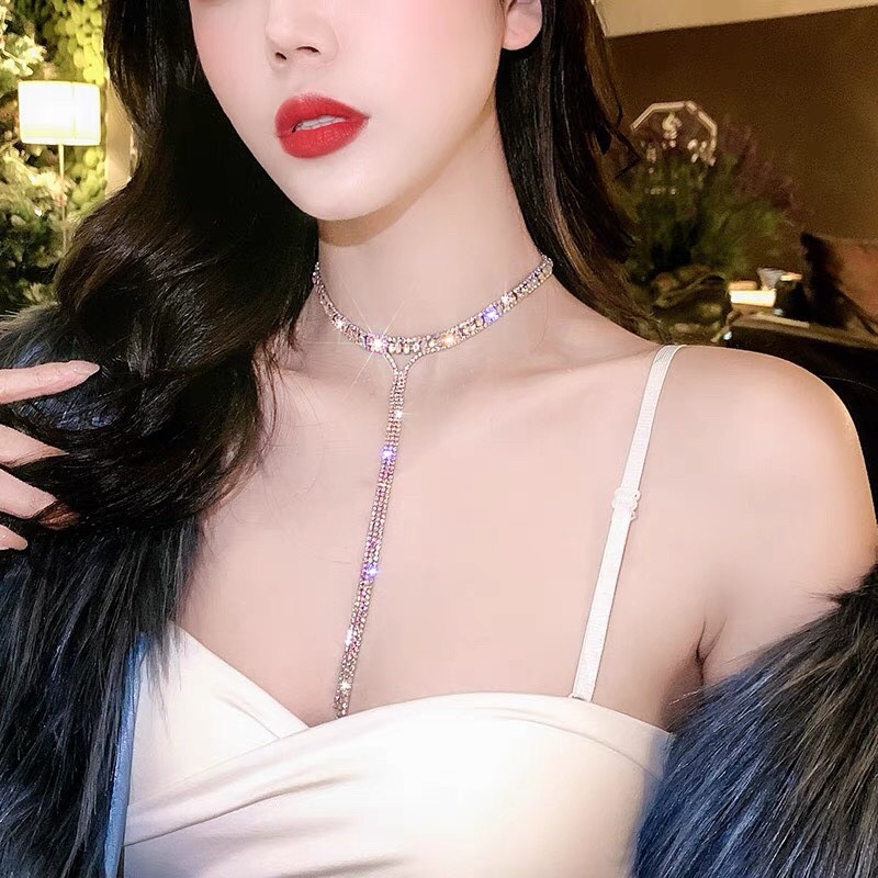 vòng cổ choker tua rua đính đá