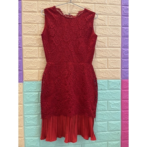 Đầm ren - thanh lý