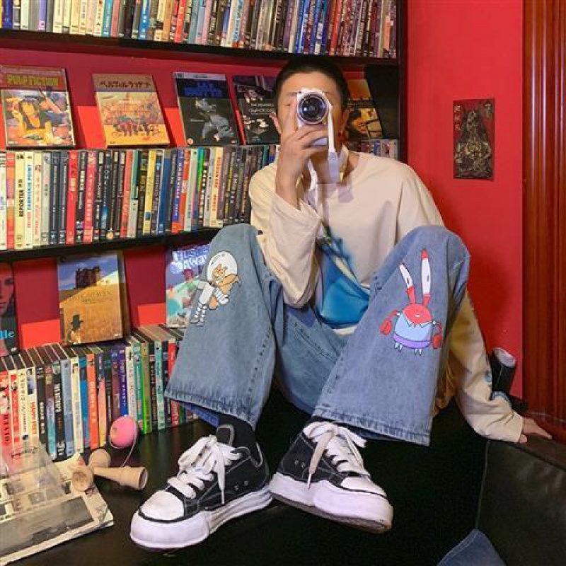 Quần Jean Dài Dáng Rộng In Họa Tiết Hoạt Hình Phong Cách Hàn Quốc Thời Trang Mùa Xuân Cho Nam