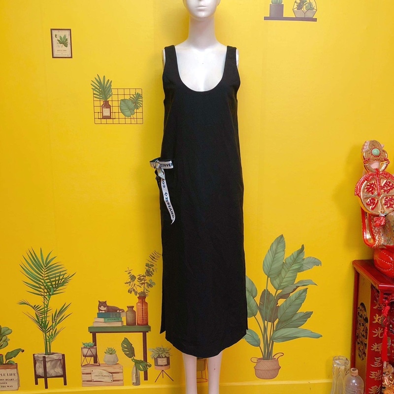 đầm suông đen xẻ cột nơ đồ si 2hand