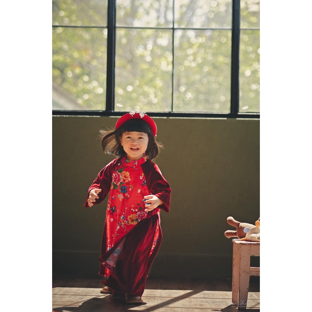 Set áo dài nhung chăn con công hoa đỏ SET125