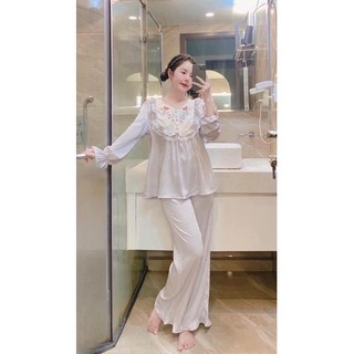 BỘ LỤA DÀI QUẢNG CHÂU CỔ THÊU HOA XINH