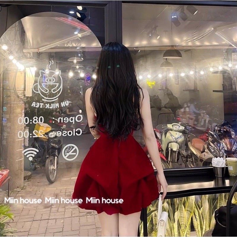 đầm nhung bí 2 dây xích - CarotShop