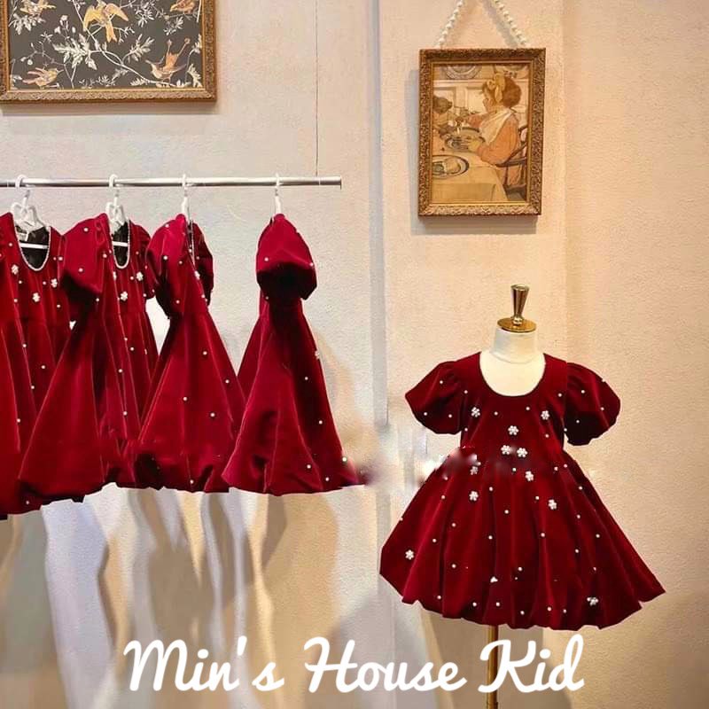 Váy nhung đính ngọc cho bé gái diện Noel, Tết