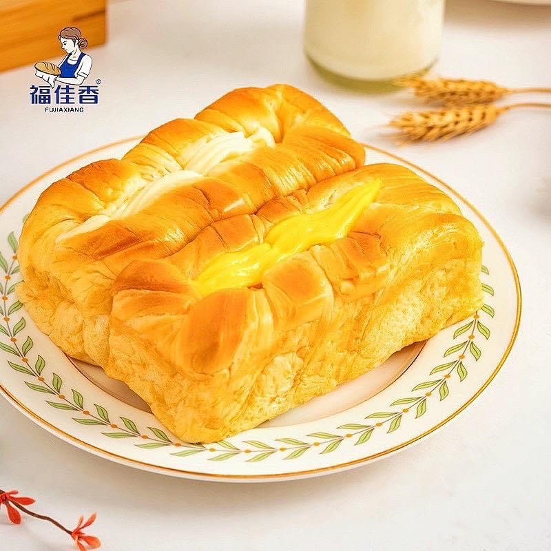 Bánh Mì Hoa Cúc Nhân Phomai & Sữa chua