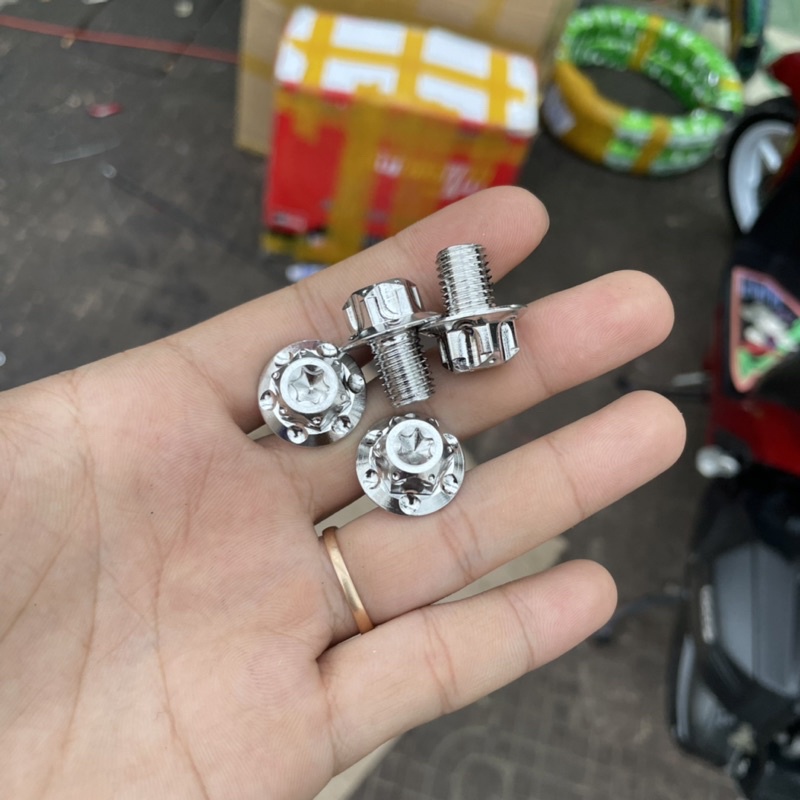 Ốc Chân Kính Salaya Mẫu Phay Giá Sĩ