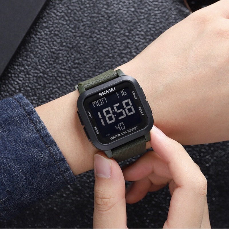 Đông hồ nam điện tử mặt vuông SKMEC chính hãng dây caosu chống nước 3ATM
