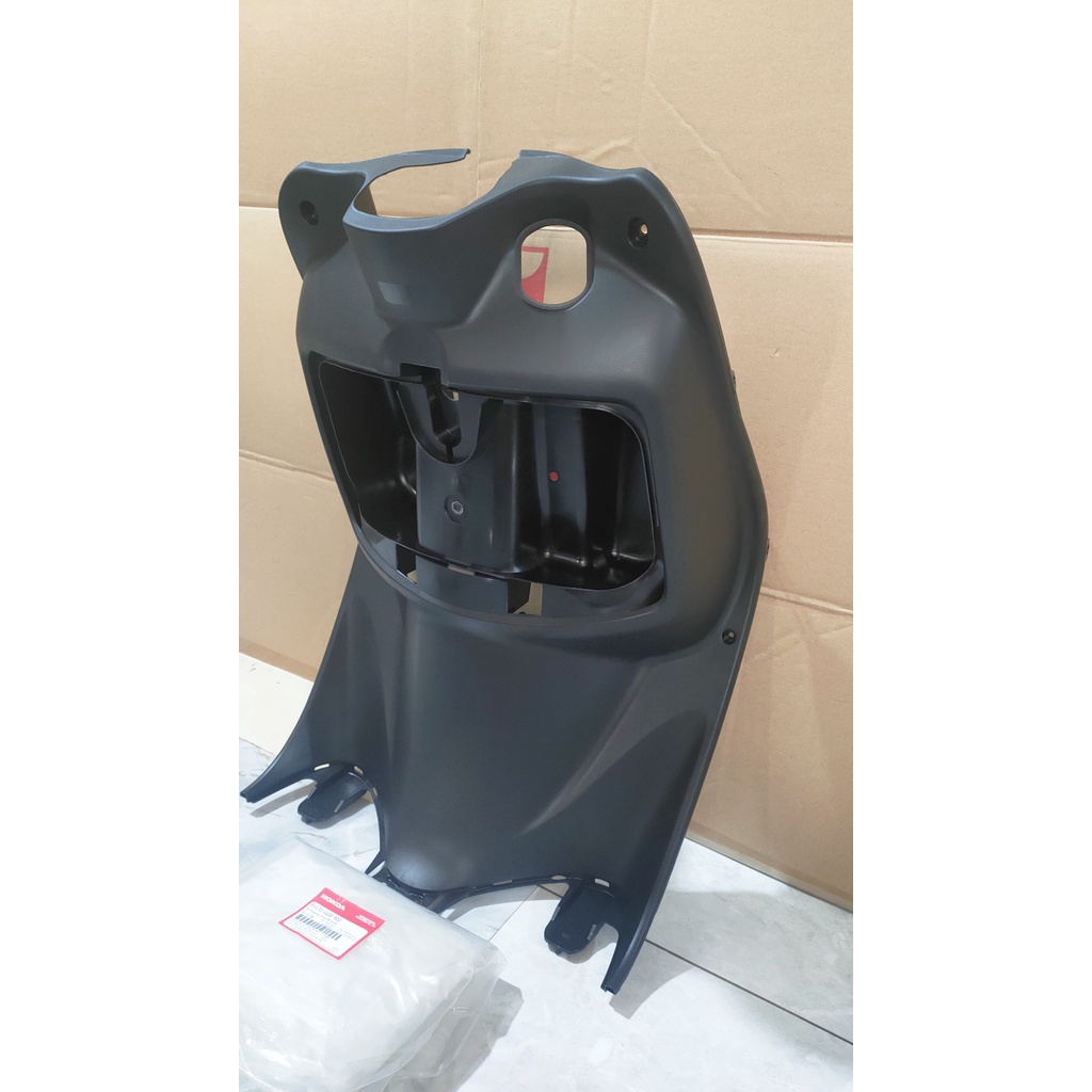 Ốp khoang chứa đồ trước HONDA LEAD 110 năm 2009-2011.