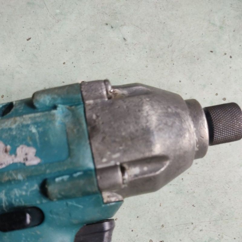 Máy bắn vít Makita 12v