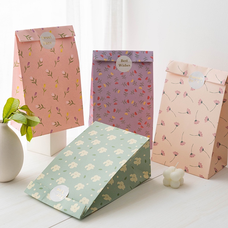 Túi quà hoa vintage kèm sticker dán miệng Mua Tất