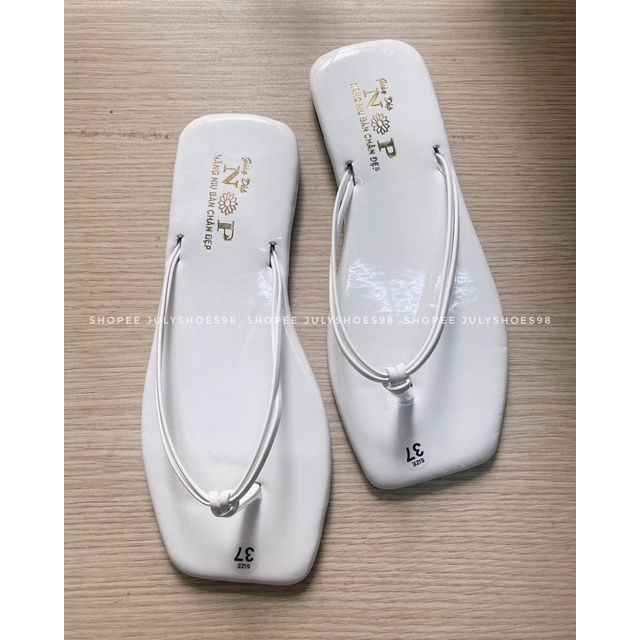 Dép nữ xỏ ngón mẫu kẹp da bóng quai mảnh mũi vuông