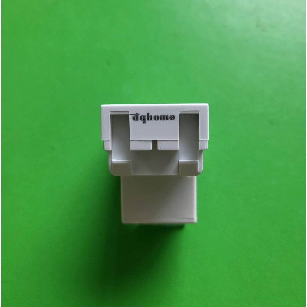 Ổ cắm USB âm tường DQHome ĐQ IW1 2UO W - màu trắng - nhựa PC chịu nhiệt, chịu va đập, không ố màu