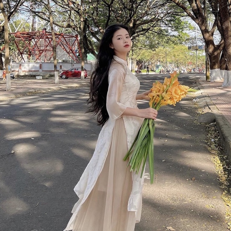 SET ÁO DÀI REN HOA - VÁY NUDE