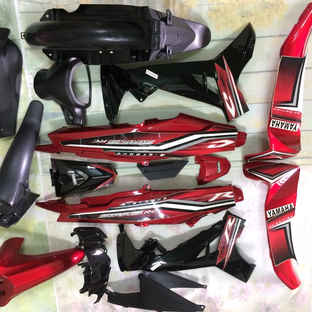 Dàn áo xe sirius màu Đỏ Đen-SIRIUS RC nhựa nguyên sinh loại 1+tặng kèm tem