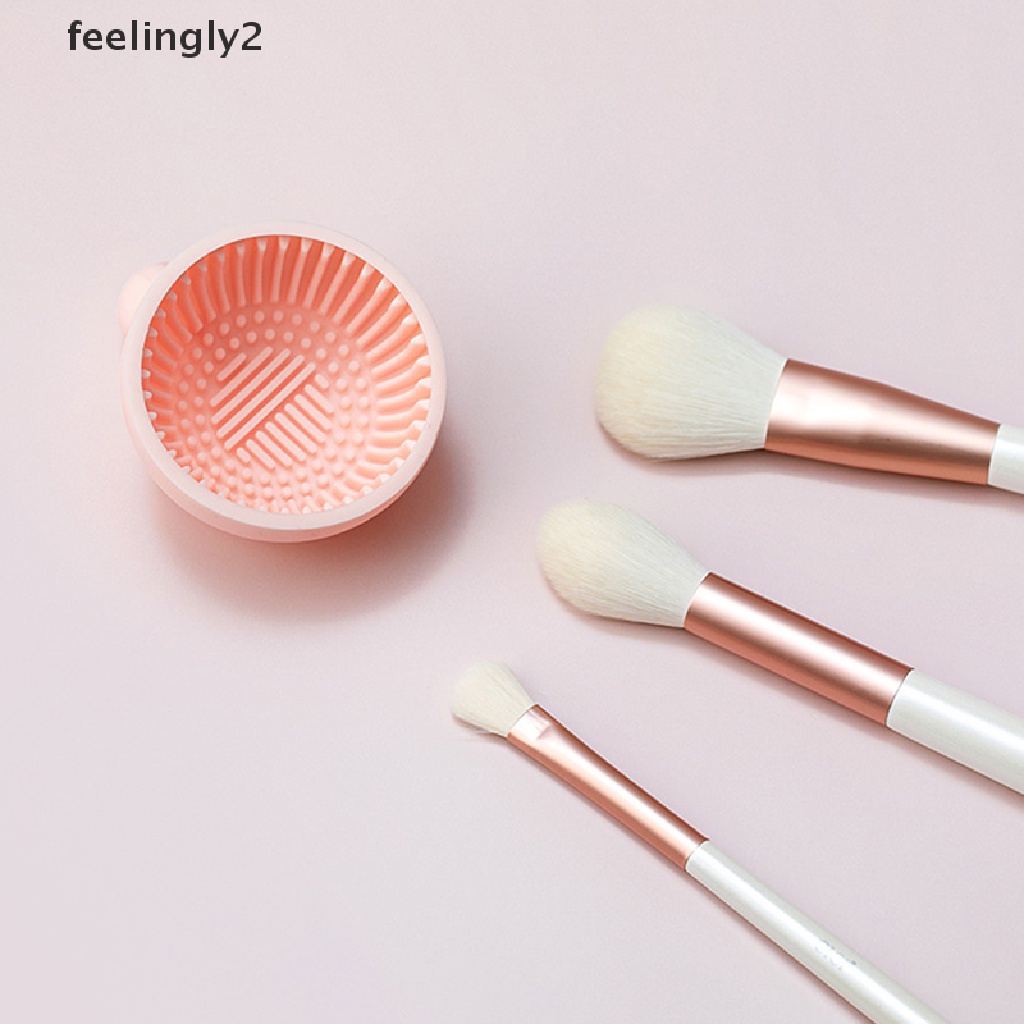 1 Miếng Silicone Vệ Sinh Cọ Trang Điểm Tiện Dụng