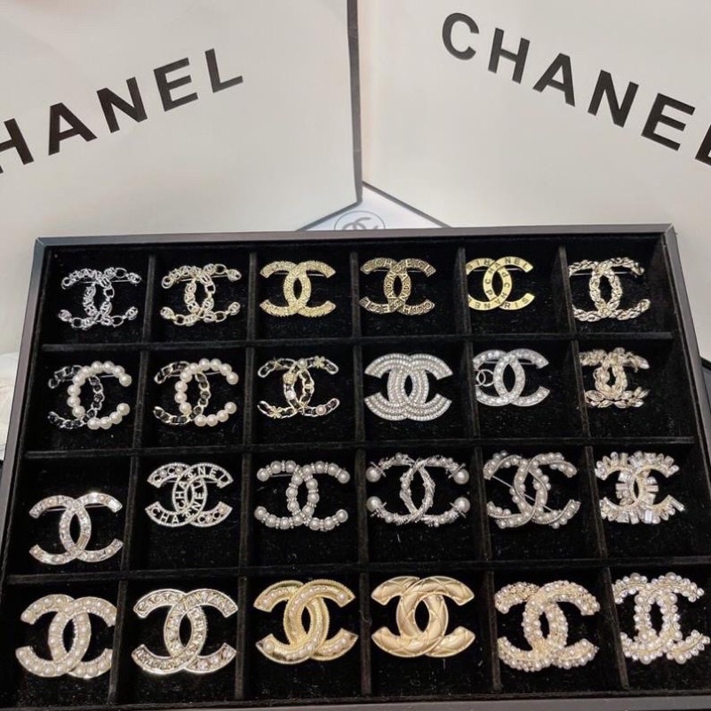 Ghim cài áo đá ngọc nhân tạo. ghim cài áo xinh