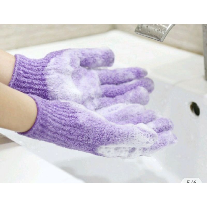 Găng tay tẩy tế bào da chết