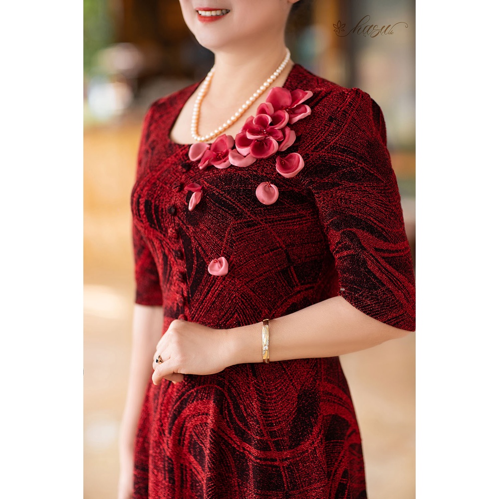 Váy trung niên/ Đầm trung niên DV24 thun nhũ đính hoa đỏ