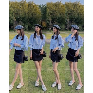 Áo sơ mi kẻ xanh cổ trắng tay bồng dáng crotop form vừa