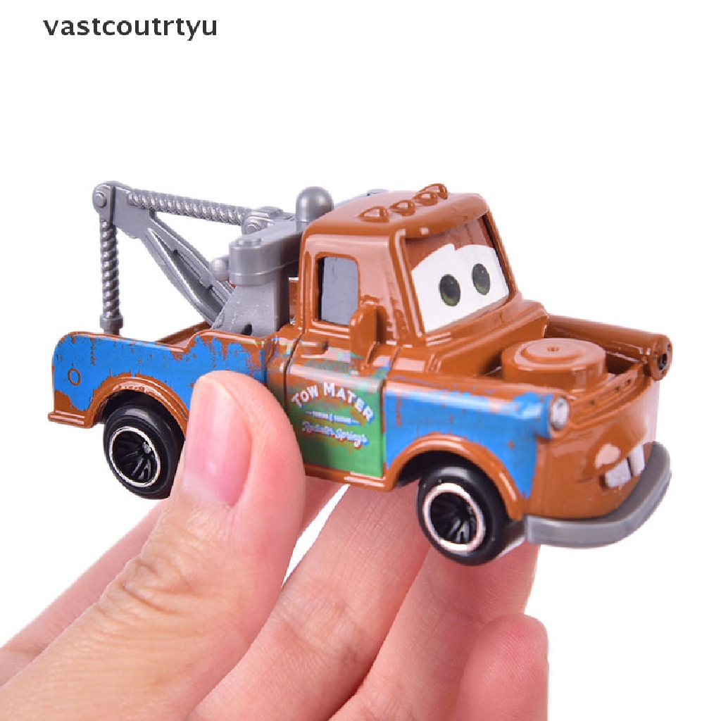 Bộ 7 Mô Hình Xe Ô Tô Kim Loại Tia Chớp McQueen Jackson Storm Mack Uncle