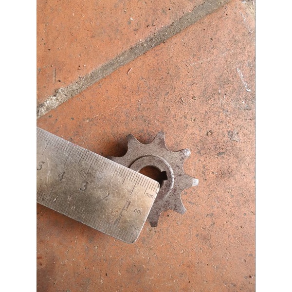 Nhông xích 9 răng trục 1,1mm motor xe điện...12v-24v Dc.rẻ nhất thị trường luôn.