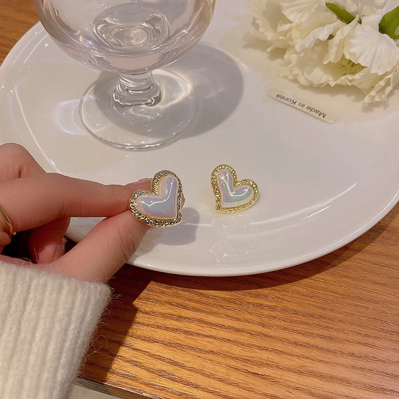 Đôi Bông Tai Hình Trái Tim Đính Đá Thời Trang Cho Nữ