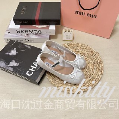 Giày Búp Bê Mũi Vuông Đế Mềm Bằng Vải Satin Phong Cách Retro Pháp Thời Trang Mùa Thu Dành Cho Nữ size: 34-40 Miu2022