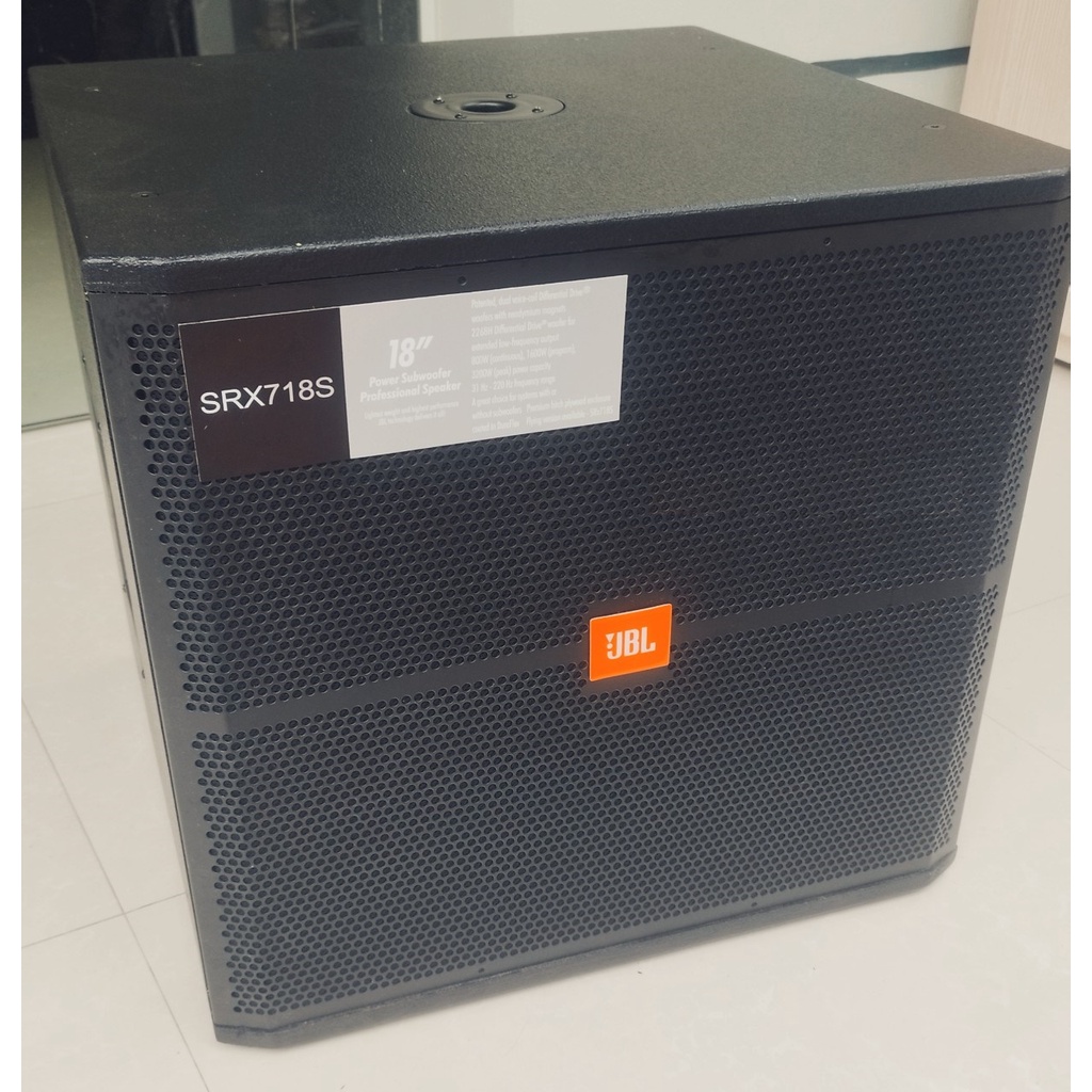 Vỏ Thùng Loa Sub Hơi Bass 50 JBL SRX718 Gía 1 chiếc