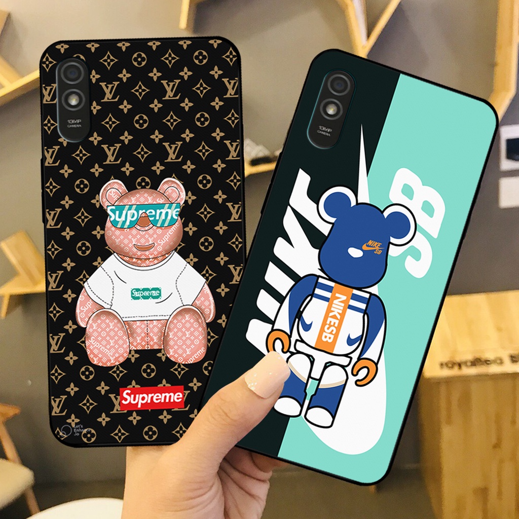 Ốp lưng Xiaomi Redmi 9A in hình be@rbrick, kvvas hottrend. ốp chống sốc bền đẹp
