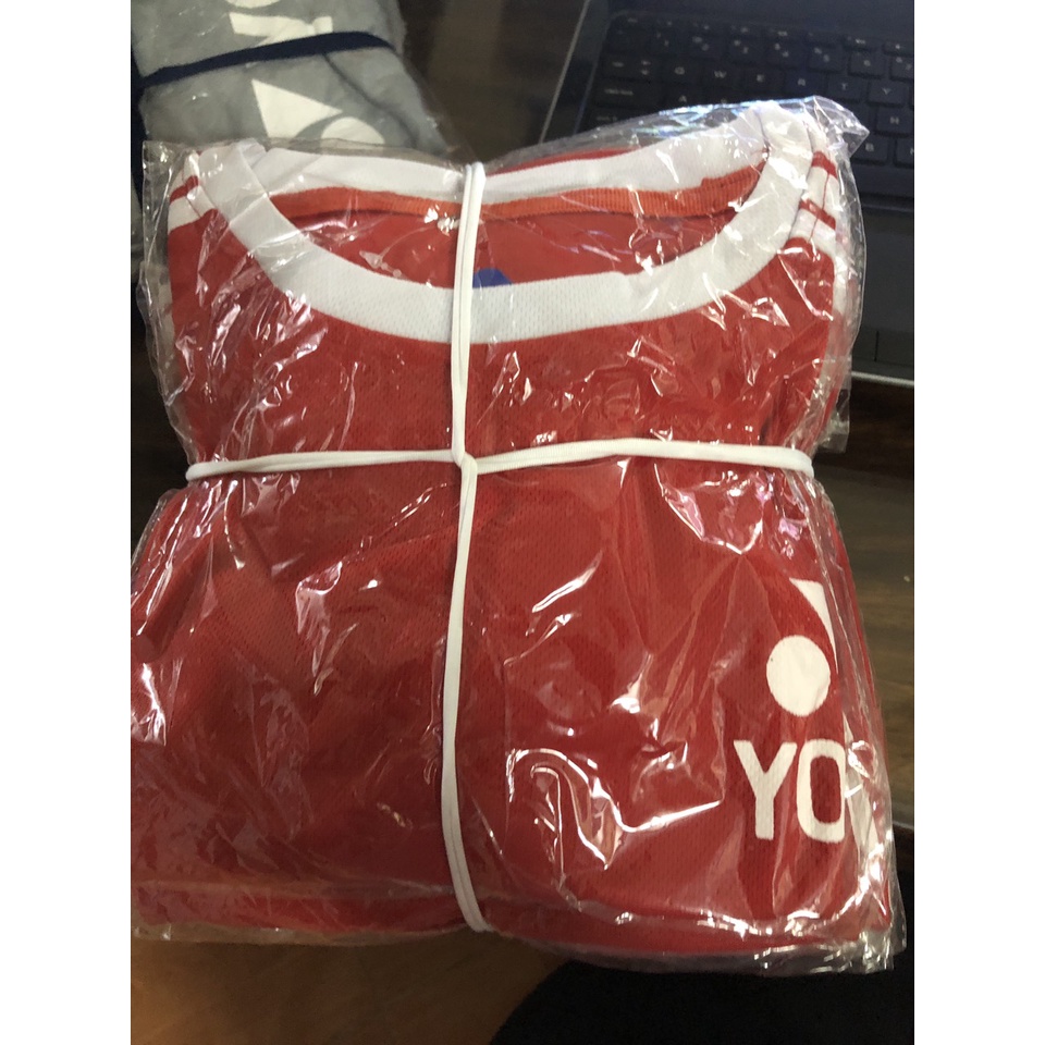 Hàng xả lỗ áo cầu lông size M  don kho, hãng sport hãng