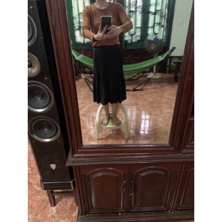 chân váy đen xếp ly - thanh lý