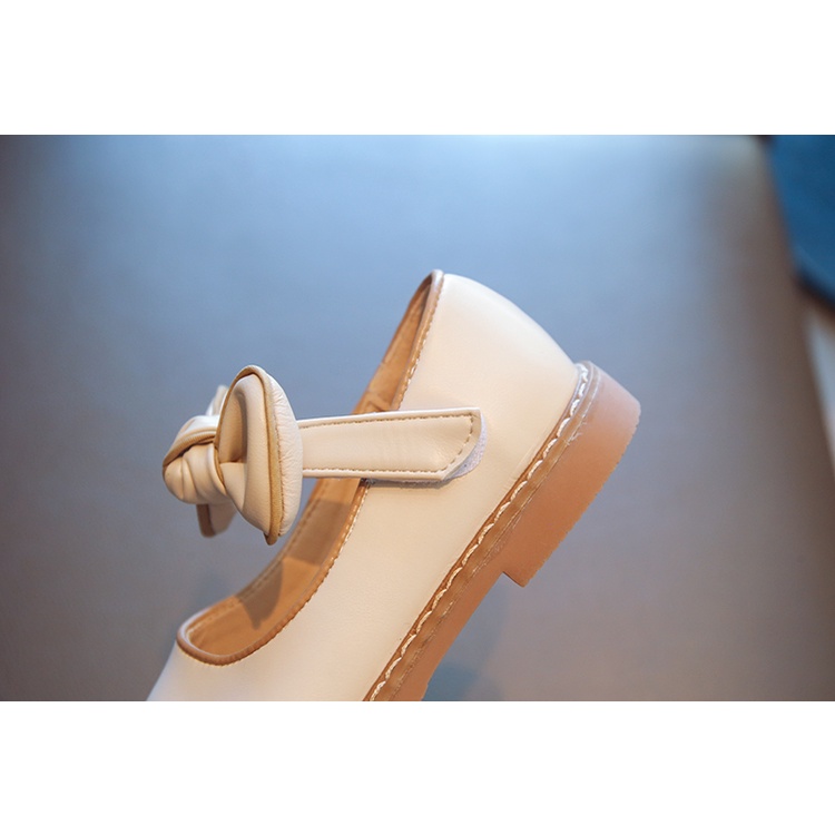 Giày búp bê bé gái, Giày bệt cho bé gái phong cách vintage chất da PU lì mềm mịn êm chân phối quai dán M19