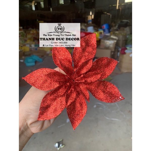 Hoa trà trang trí oản tài Lộc