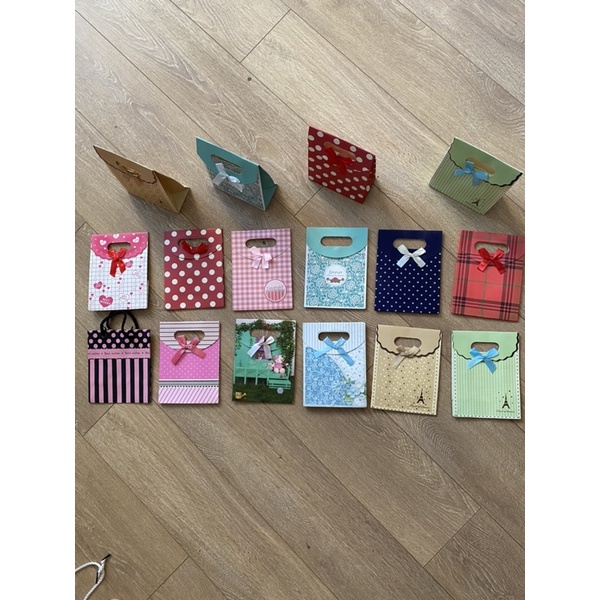 Túi giấy đựng quà