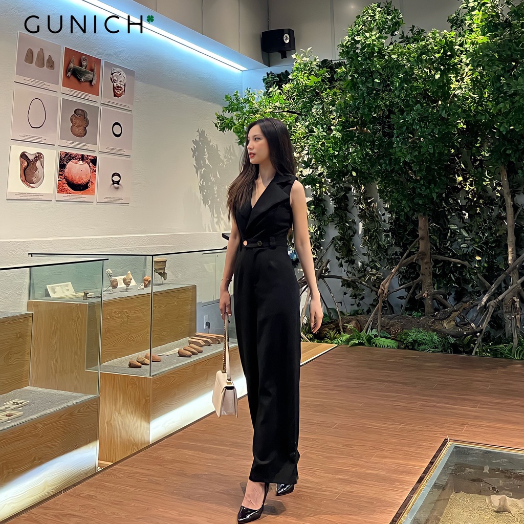 Jumpsuit cổ Vest đắp chéo, sát nách sang trọng, chất liệu mềm mịn cao cấp by GUNICH