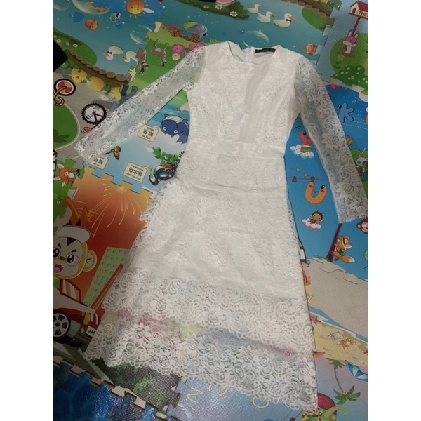 váy ren trắng zym’s house