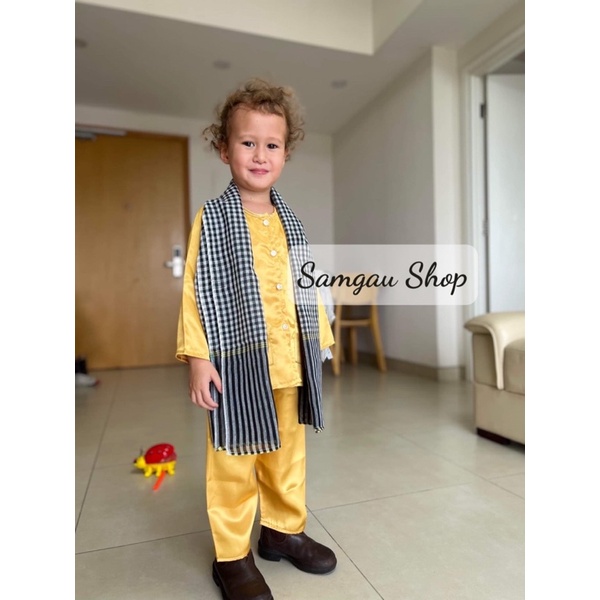Khăn Rằn Truyền Thống dùng đi Phượt hoặc Kế Hợp với Áo bà ba