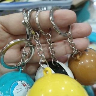 Móc khóa Doraemon đội nón bảo hiểm