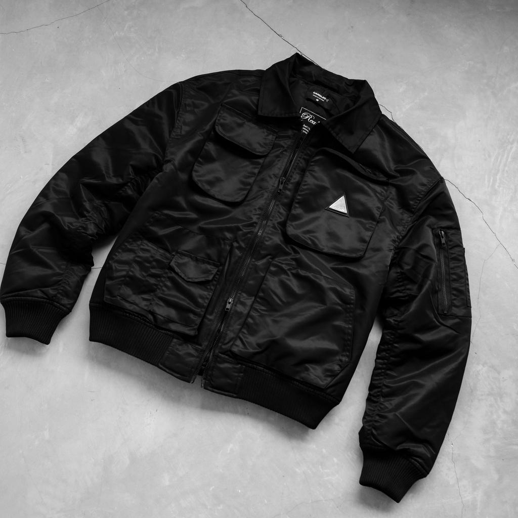 Áo khoác bomber nam nữ form boxy CANDLES RD CARGO chi tiết tag kim loại độc đáo Pilot trần bông 5 chính hãng