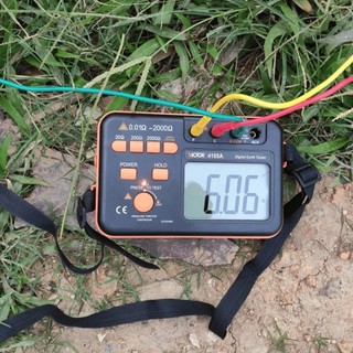 Đồng hồ đo điện trở đất Victor 4105A