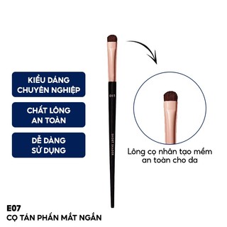 Cọ Đánh Phấn Mắt Đầu Ngắn Vacosi Makeup House E07