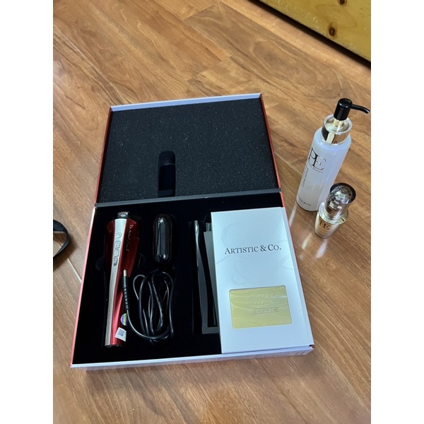 Máy nâng cơ giảm nhăn Zeus 2 mới 90%