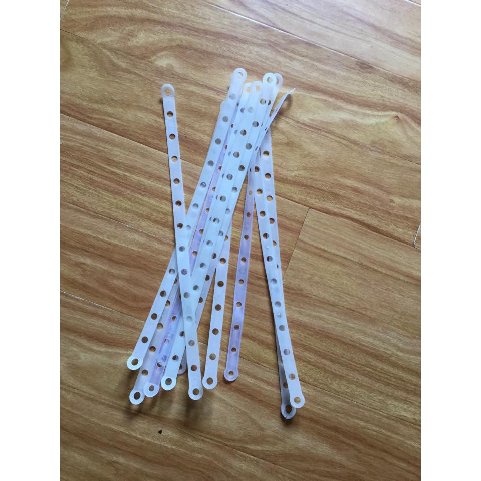 MÓC GỖ TAM GIÁC MÀU VÀNG, NÂU vai 44-45cm- mắc treo đồ shop thời trang có thanh ngang treo đồ nam, nữ hàng loại 1