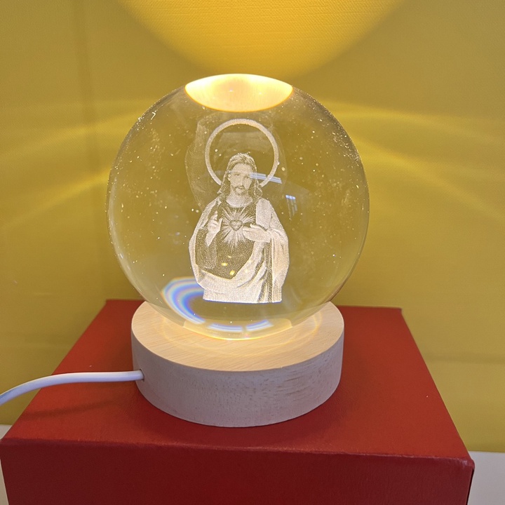 Tượng Chúa Giêsu phale đế có led trang trí xe ô tô bàn làm việc - T0344