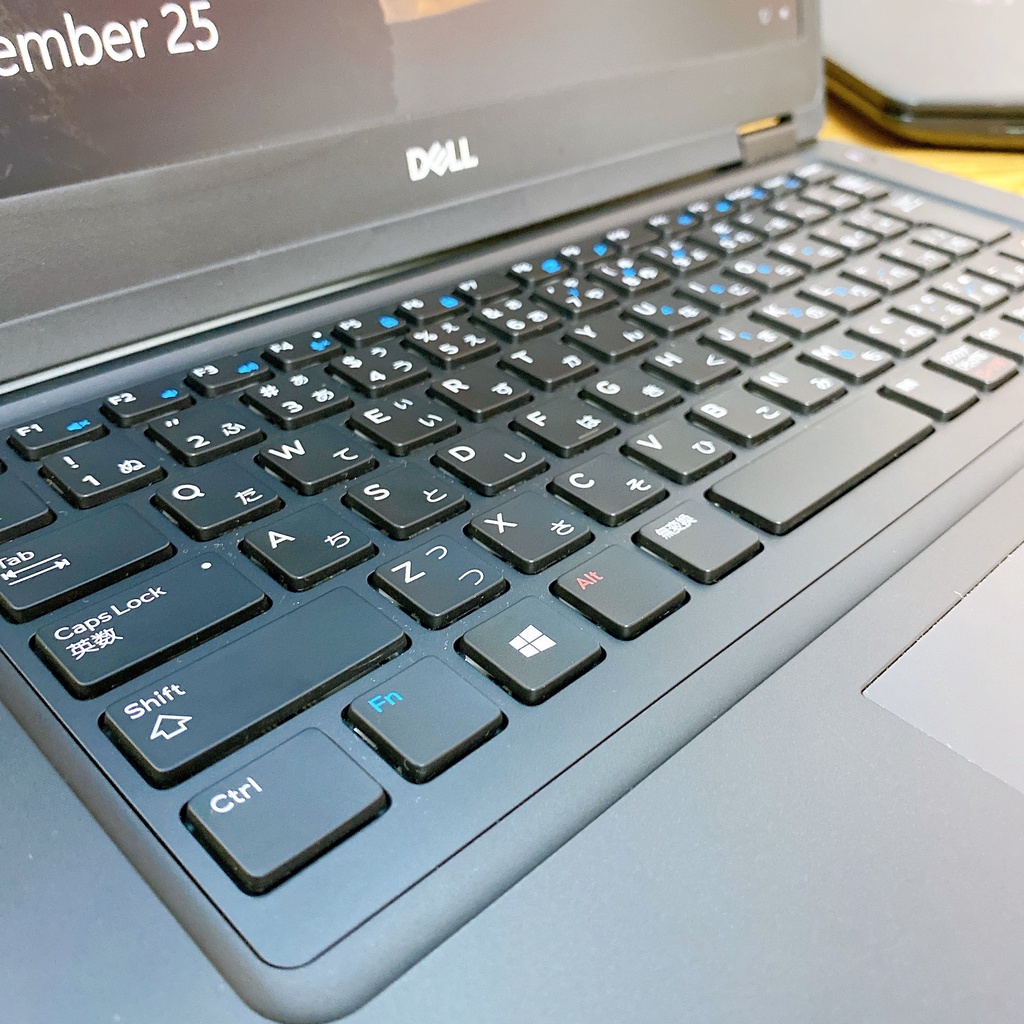 Laptop Dell Latitude 5490 core i5 thế hệ 8 Ram 8GB-Ổ Cứng 256GB SSD-Màn hình 14.inch.Bảo Hành 3-12 tháng.