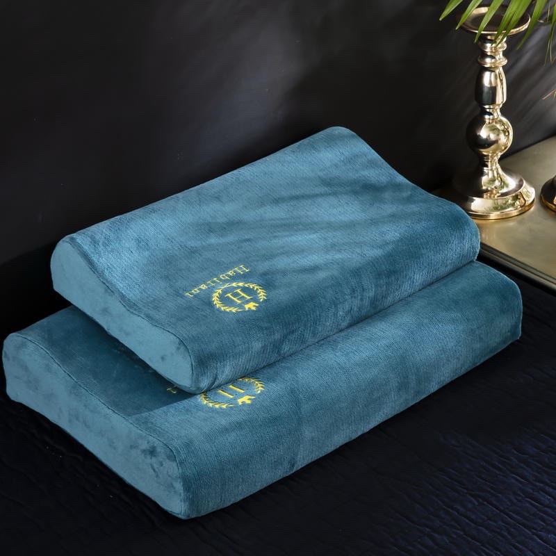 Vỏ gối cao su non chất liệu nỉ nhung kích thước 30x50cm mềm mịn ấm áp