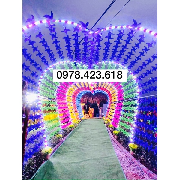 100 Chong chóng nhựa 7 màu treo dây trang trí trường học, mầm non, khu du lịch