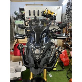 Lưới  bảo vệ đầu đèn cb150x