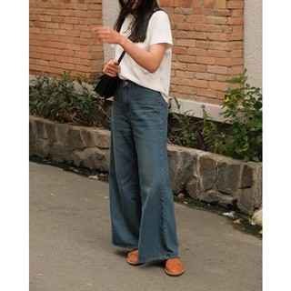 QUẦN JEANS SUÔNG RỘNG - CHIC JEANS