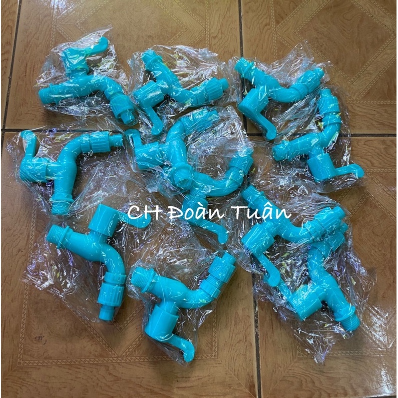 Vòi hồ nhựa phi 21 có đầu gắn ống dẻo